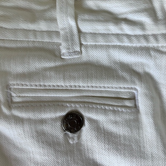 NWT White Cotton Wide-Leg Jeans with w/ 2 small pockets in front of - Picture 9 of 10